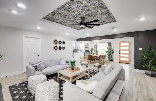 Relaxing Texas Retreat 4BR w Pool & Dream Kitchen - Foto 9