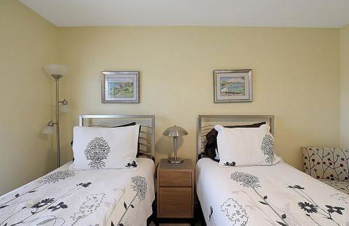 Well-appointed lakefront condo - Heritage Oaks County Club - Foto 38