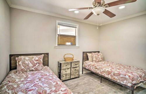 Blue Cottage in the Bayou with Private Yard! - Foto 25