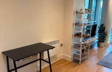 Modern Riverside Gem - Foto 9