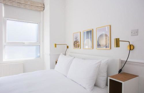 Stylish & Modern 3 Bed Flat in NW London With Garden - Foto 30