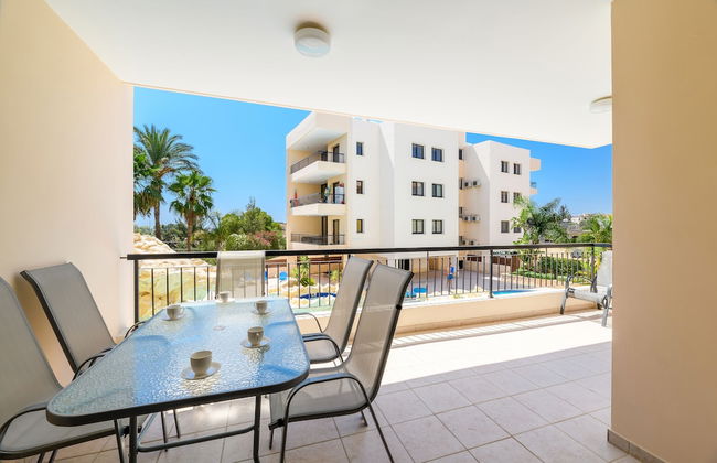 2 bed Apartment Overlooking Pool - Oroklini - Foto 6