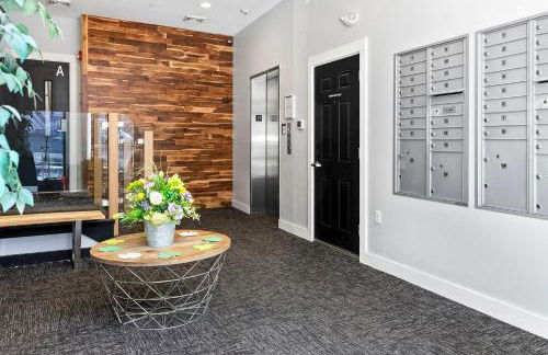 Stylish Old Port 2BR Loft, Walk to Everything - Foto 35