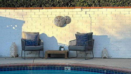 Tranquil Poolside Oasis with BBQ and Serene Ambiance - Foto 4