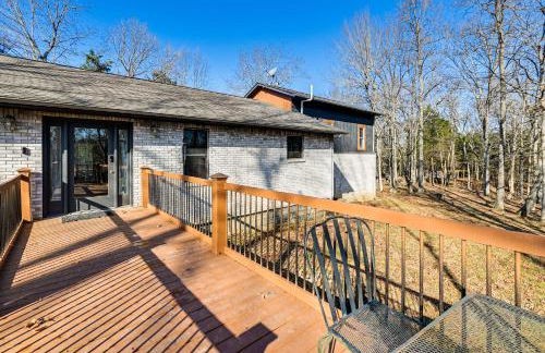 Spacious Retreat with Deck 14 Mi to Nolin Lake! - Foto 29