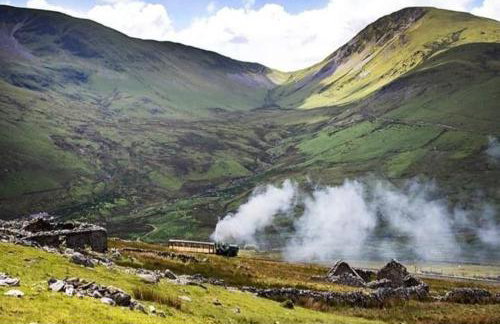 Awelon Holiday Cottage sleeps 10, Hot Tub, Log Burner, North Wales, Porthmadog - Foto 29