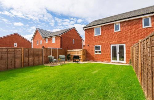 Spacious 3 Bedroom House In Canterbury with Garden and Driveway - Sleeps 7 - Photo 26