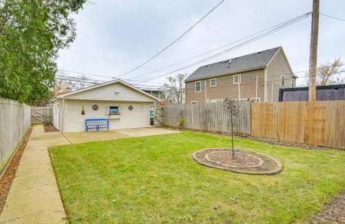 Family Apartment with Deck and Yard Near Northwestern - Foto 29