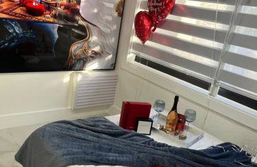 AMIRI Hollywood 5 mins from Hard Rock Stadium & The Guitar - Foto 61