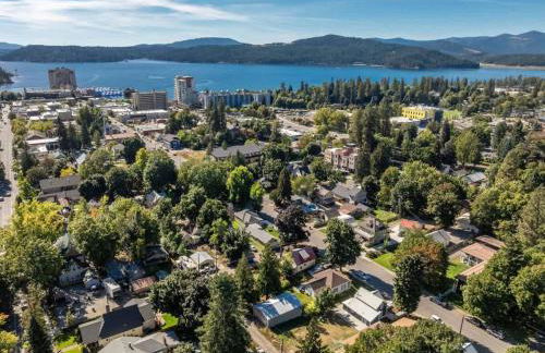 Flying Colors Cottage Walk to Downtown - Foto 34