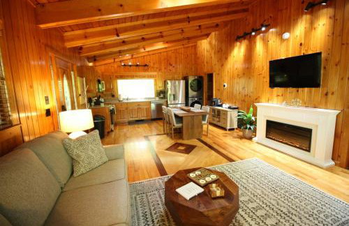 Haus in the Heart of Helen - Vacation Suites - Foto 40