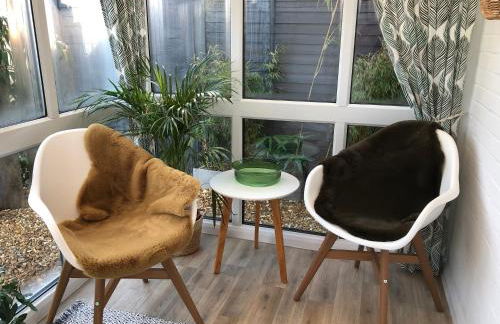 The Bolthole - Photo 28