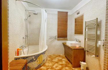 Uroczy dom i bezpłatny parking - Foto 17