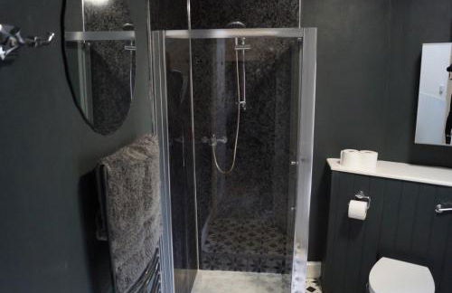 3-bed Cottage - Fast Wifi-big Garden - Town Centre - Foto 95