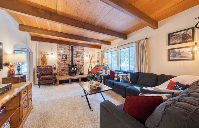 Mountain Cabin w/ Fireplace, Balcony & Easy Ski Access Bear Americana - Foto 8