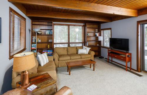 Owls Nest by Simple Life Rentals - Photo 13