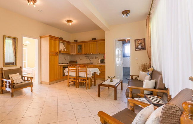 Villa Aris Large Private Pool Walk to Beach Sea Views A C Wifi - 2453 - Foto 49