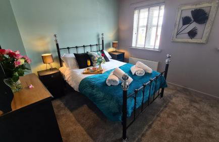 The Farrier's 3 bedroom comfy and cosy bolt hold close to Cannock town centre - Foto 25