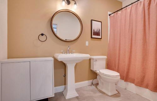 '"Luxury Mountain Getaway'" Sauna, Hot Tub, Massage Chair, Pool Table - Photo 39