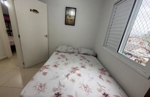 Lindo Ap - CENTRO- piscina, churrasqueira gourmet, maquina lava e seca e wifi roupas cama - Foto 9