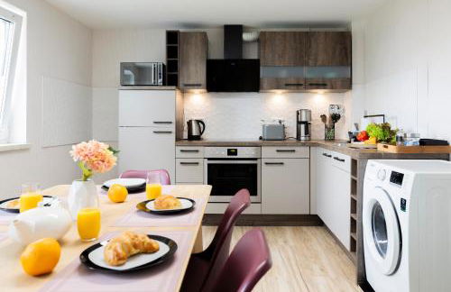 Gelbe Koffer - Große Design-Maisonette in Schiffweiler - Nähe See & Wald - 2 Parkplätze - Self-Check-in - bis 6 Pers - Foto 6