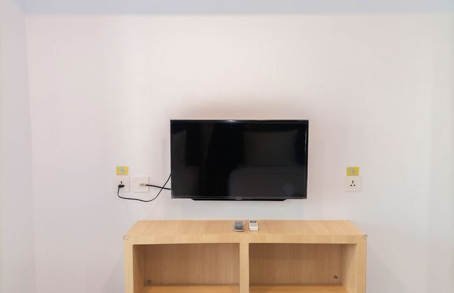 Luxurious Studio At De Prima Apartment - Photo 11