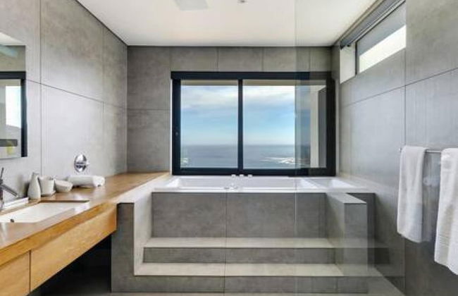 Luxurious Holiday Villa w Views Pool Jacuzzi Halo Villa - Photo 2