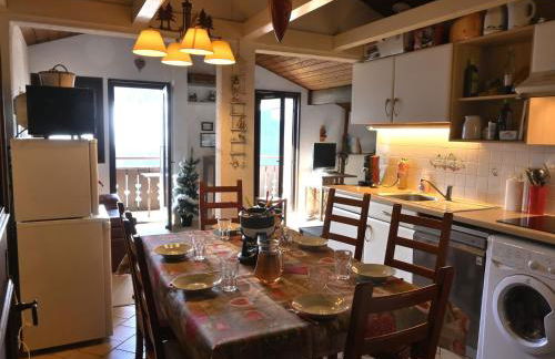 Confortable 3 pièces, 6 pers, balcon sud, proche télésiège, animaux OK, parking, WiFi - FR-1-676-202 - Foto 3