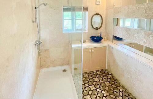 House on the Brooks Self catering Holiday let South Downs West Sussex Sleeps 14 - Foto 22