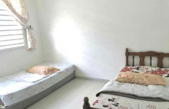 OYO Home 90977 AzZinki Homestay - Foto 5