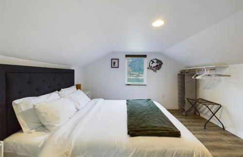 Ocean & Mountain View Home, near Downtown Juneau - Foto 58