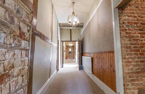 Solton Manor - Photo 18