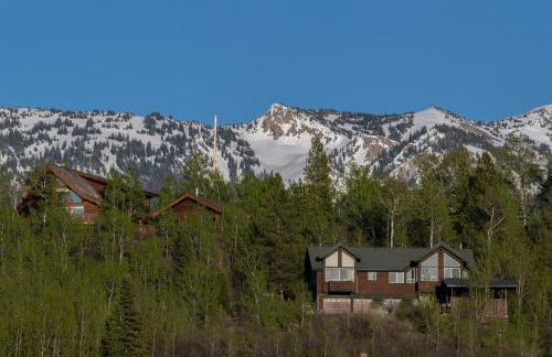 Alpine Recharge by KABINO Huge Views Hot tub Garage PS3 WiFi Loft - Foto 3