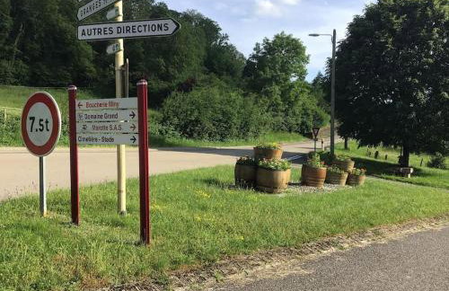 Le vigneron Au coeur des vignes à proximité des lacs et cascades lits faits à l'arrivée - Foto 20