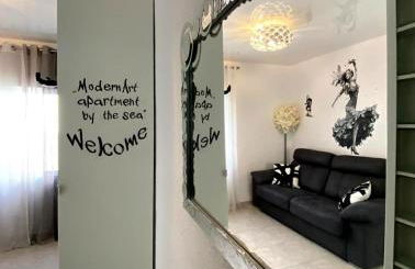 Modern Art Apartment 50m to the Beach - Foto 31