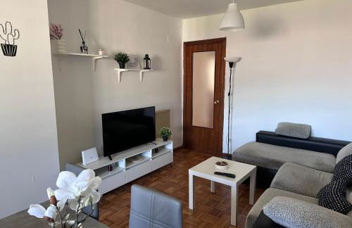 Acogedor Apartamento con vistas a la Catedral y parking - Foto 2