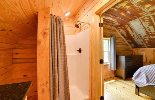 Peaceful Wine Country Cottage with Fire Pit in Olin! - Foto 17