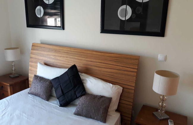 Remarkable 1-bed Apartment in Olhos de Água - Photo 3