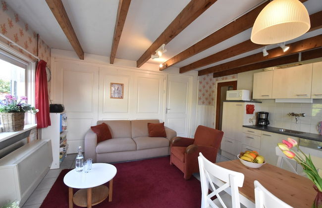 Pleasing Holiday Home in 't Zand near Dutch Coast - Photo 12