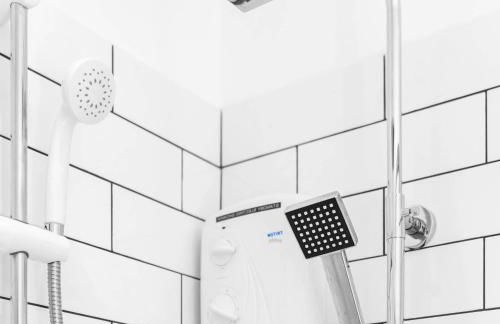 Four Bed House - Garden - Parking - Speed Wi-Fi 75CMR - Foto 26