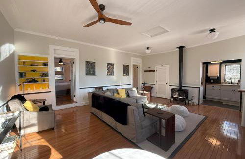 Schoolhouse No. 11 * Hudson Valley Upstate Getaway - Photo 9