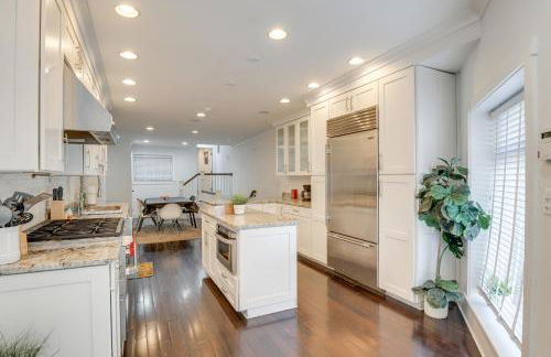 Rooftop Patio with View Baltimore Retreat - Photo 12