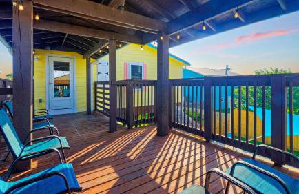 Private Pool, Yard, Deck, by the Nature Preserve! Tipsy Flipper by Avantstay - Photo 8