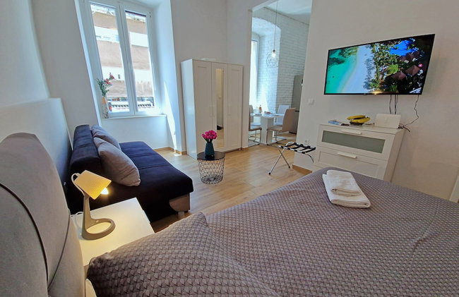 Lola's Place - Photo 59