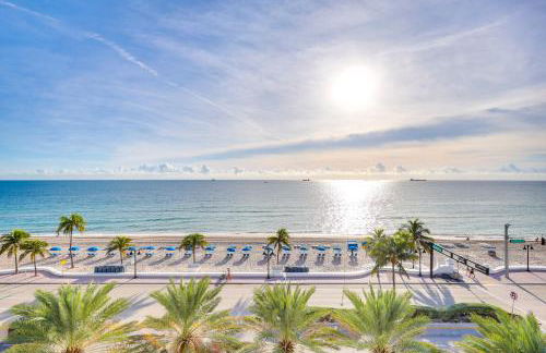 Walk to Beach and Dining! Luxe Fort Lauderdale Condo - Foto 2
