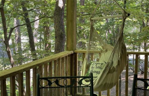 Forest view, log-sided two bedroom, two bath condo on Lake Ouachita, condo - Foto 11