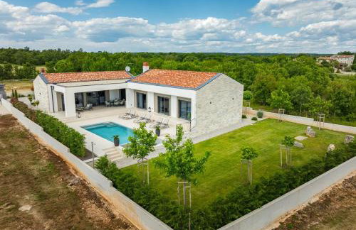 Villa Lastine by Villsy - Photo 27