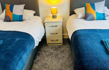 2 Bed Flat - Sleeps 8 - Pets - Garden - Parking - Foto 13