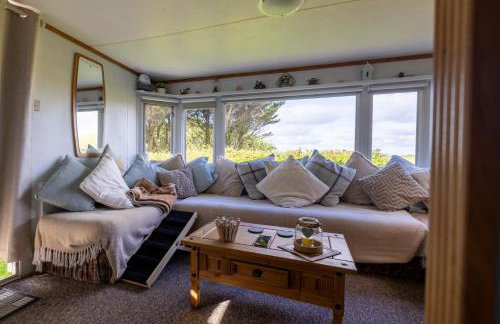 1 Bed Caravan Sleeps 2 -Dog Welcome -Free Parking - Photo 4