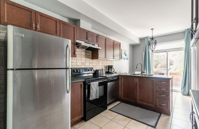 Luxury 3BR 2 5BA Townhome Private HOT TUB GYM BBQ Sauna - Foto 19